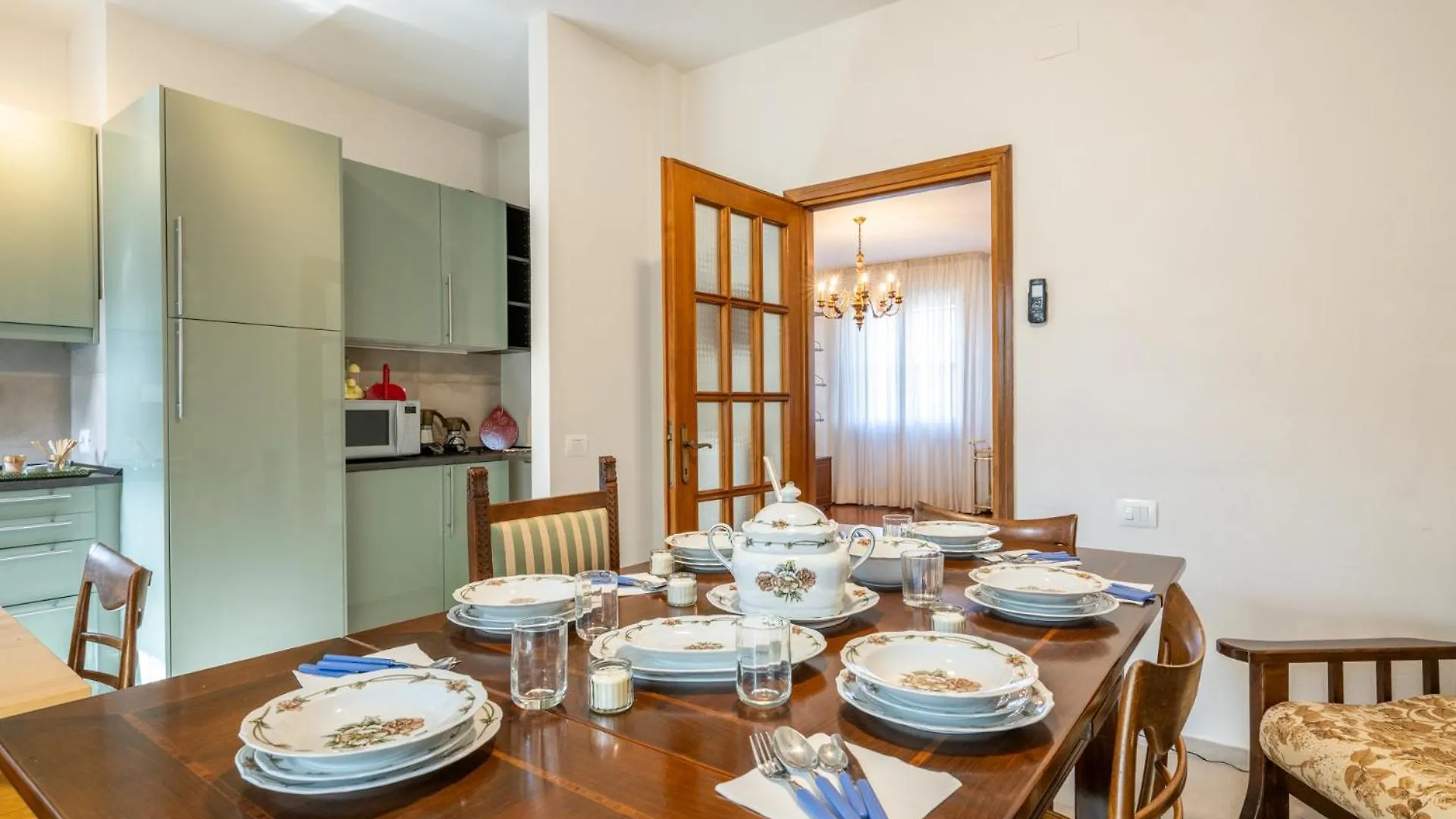 Apartment Elegant Apartment, Pisa Italy