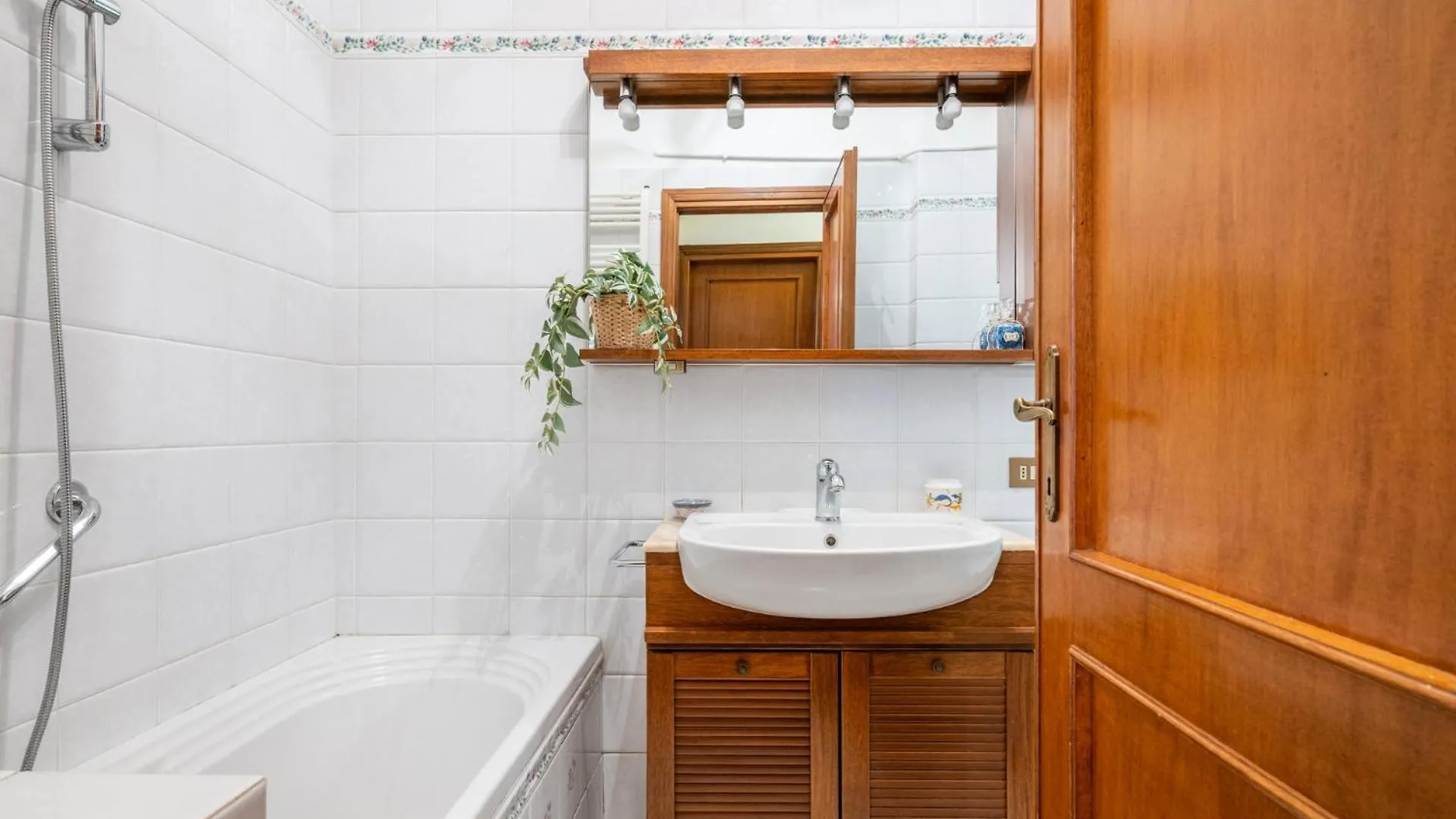 Elegant Apartment, Pisa